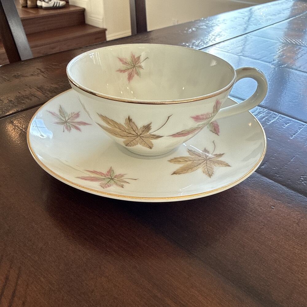 Royal Ming China Japan Maple Leaf Pattern Tea Cup And Saucer Set